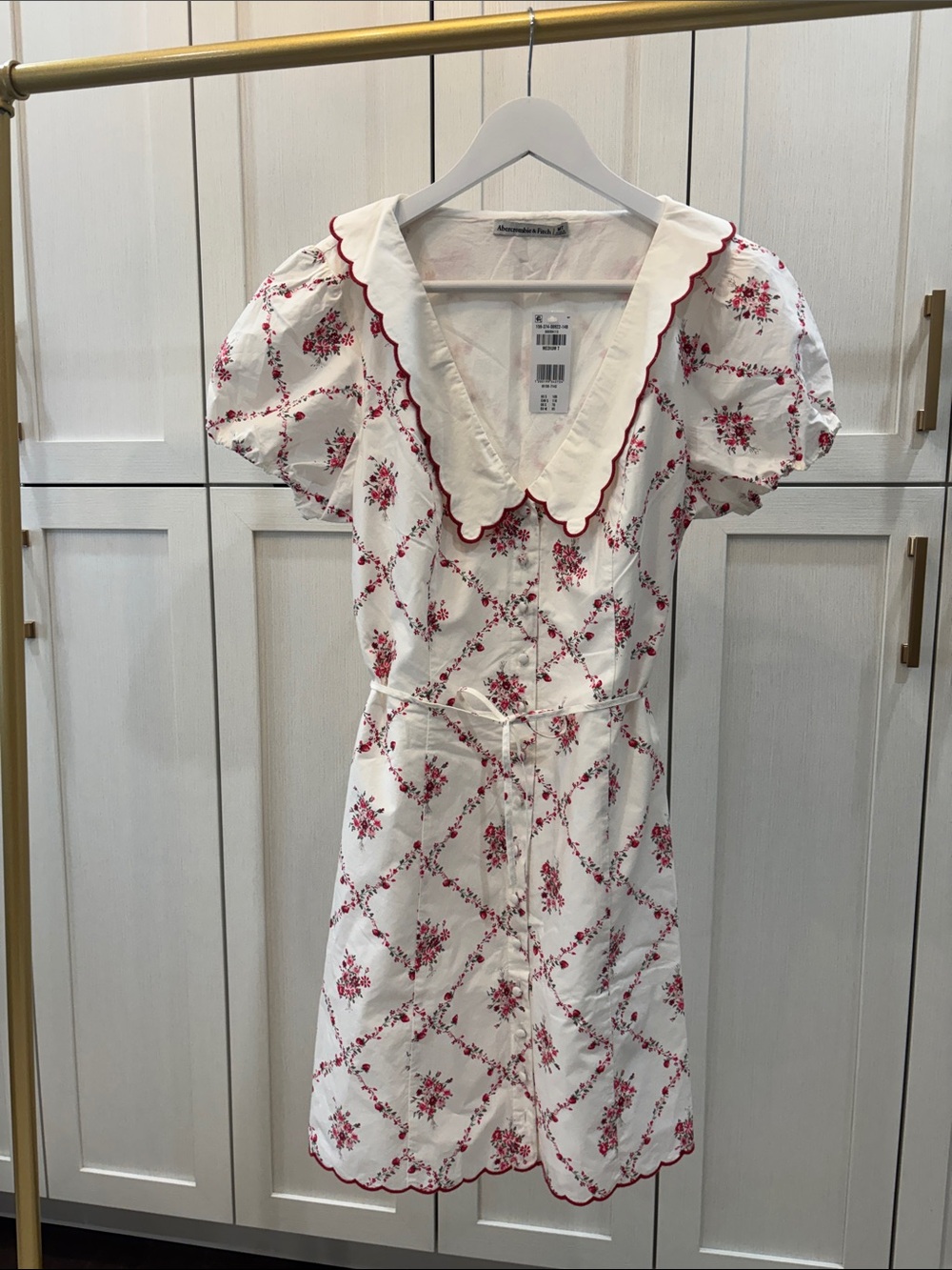 Abercrombie & Fitch White Top with Subtle Pink Wash